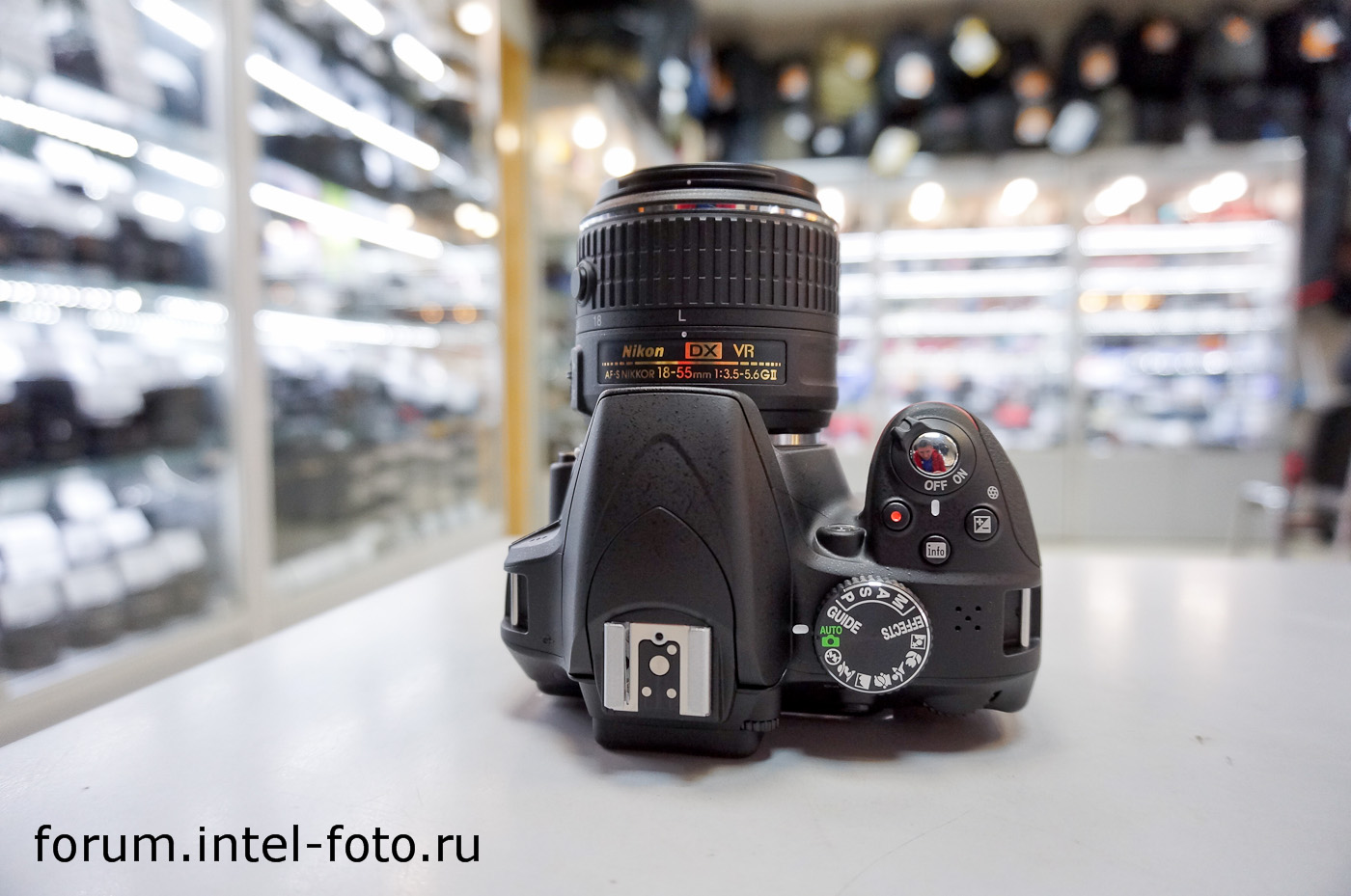 http://www.intel-foto.ru/content/publication/forum-tst/2014/2014-02/nikon/d3300/03.jpg