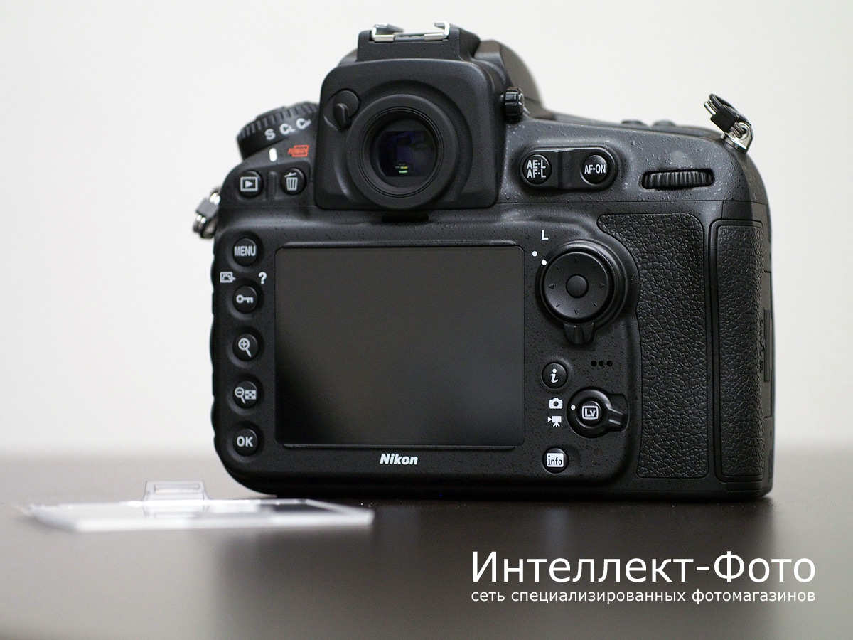 http://www.intel-foto.ru/content/publication/forum-tst/2014/2014-10/nikon/D810/unbox/08.jpg