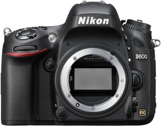 Цифровой фотоаппарат NIKON D600 body (Пробег 25200 кадров) Б/ У