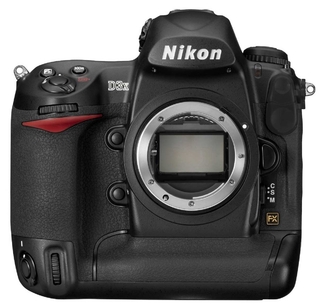 Цифровой фотоаппарат NIKON D3х body (s/ n 5034029) пробег 102600 кадров, ресурс 300000 кадров б/ у