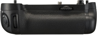 Батарейный блок Nikon MB-D16 для D750 Батарейный блок Nikon MB-D16 для D750