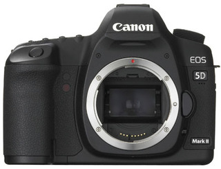 Цифровой фотоаппарат Canon EOS 5D Mark II Body+бат блок (пробег 13800 кадров) Б/ У