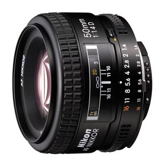 Объектив Nikon 50 mm f/ 1.4D AF Nikkor (s/ n: 6307273) Б/ У