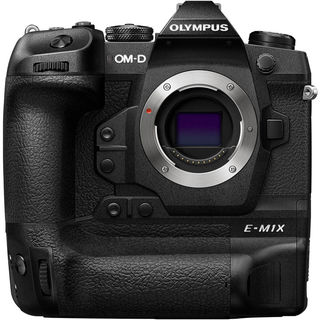 Цифровой  фотоаппарат Olympus OM-D E-M1X body Цифровой  фотоаппарат Olympus OM-D E-M1X body