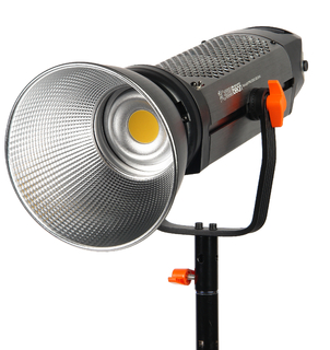 Осветитель светодиодный GreenBean SunLight PRO 300COB DMX Осветитель светодиодный GreenBean SunLight PRO 300COB DMX