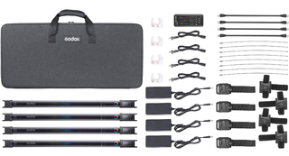 Комплект светодиодных осветителей Godox TL60*4 kit для видеосъемки Комплект светодиодных осветителей Godox TL60*4 kit для видеосъемки