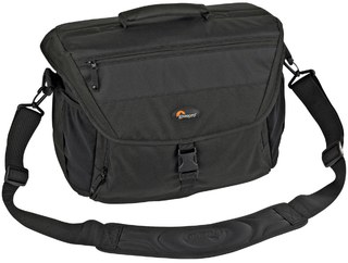 Сумка для фотоаппарата Lowepro Nova 200 AW черный Б/ У (новая)